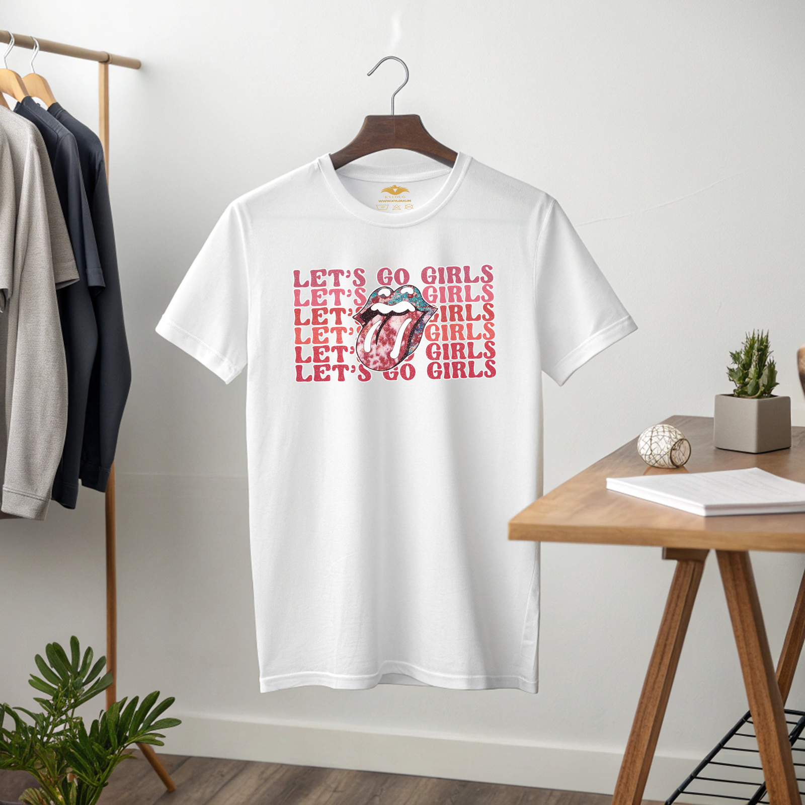 Women western design printed half sleeve round neck T-Shirt - Image 17