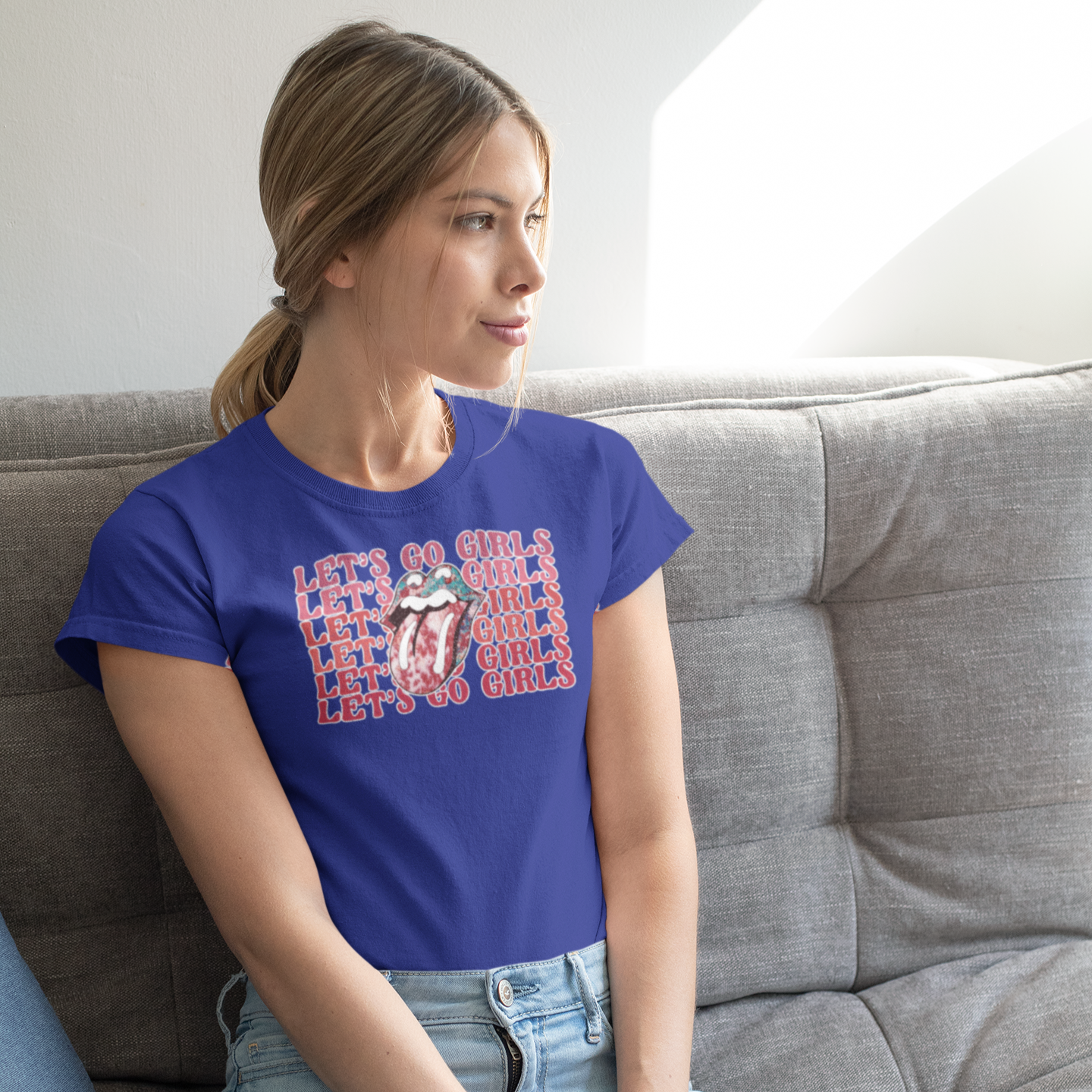 Women western design printed half sleeve round neck T-Shirt - Image 7