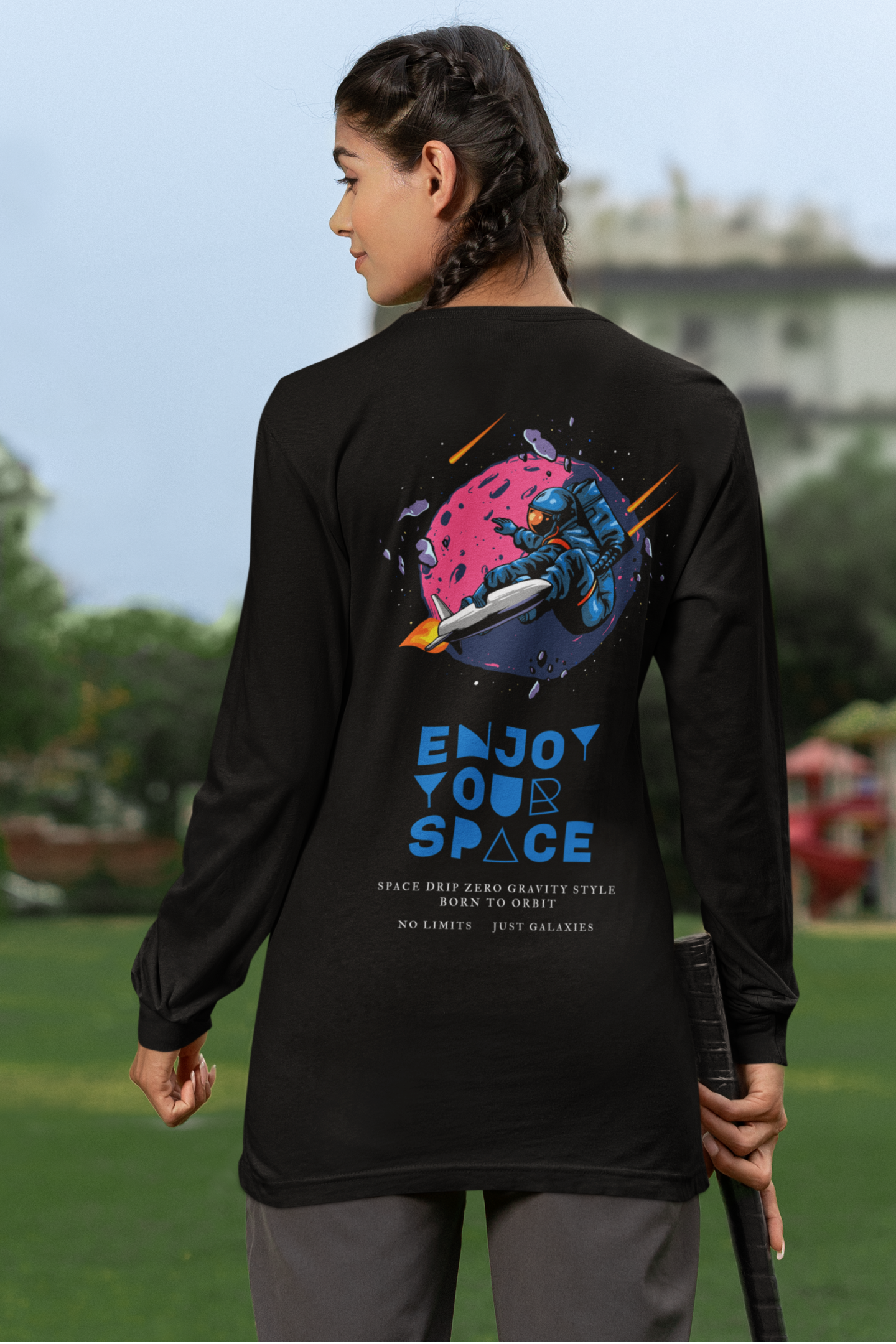 Black Full Sleeve Space Back Printed Round Neck Tshirt for Women